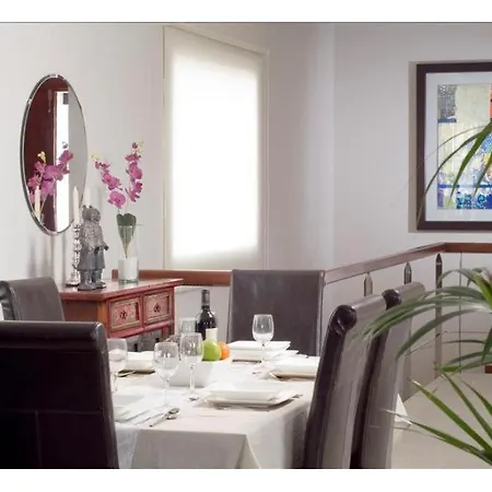 Puerto Del Carmen Sleeps 9 With Pool And Air Con Villa *